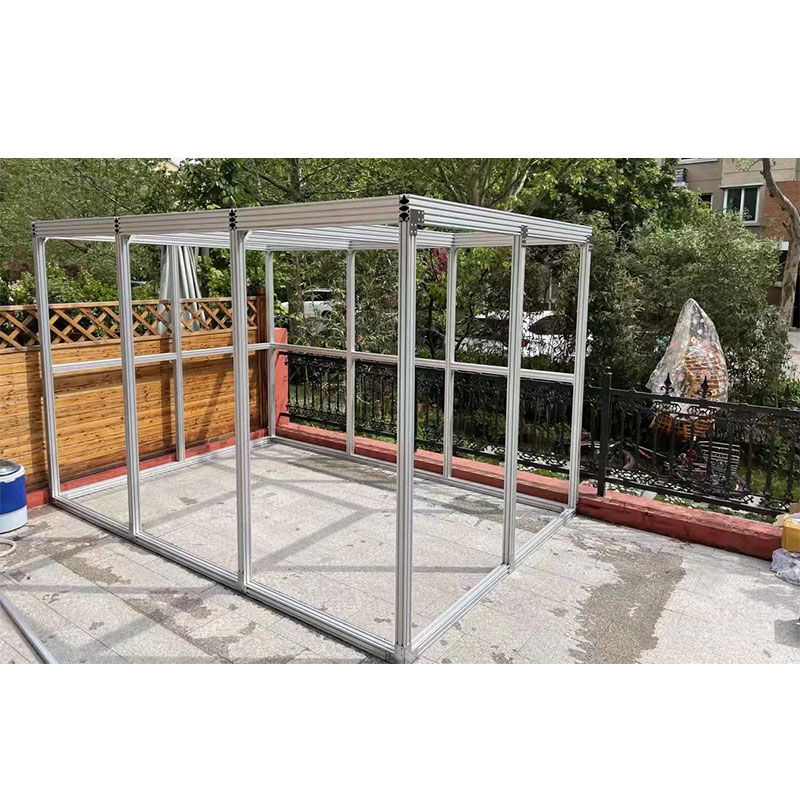 Op maat gemaakte architectonische serre met T-profiel aluminium frame van 6063-T5 legering, inclusief buigen, snijden en lassen, en een helder geanodiseerde afwerking.