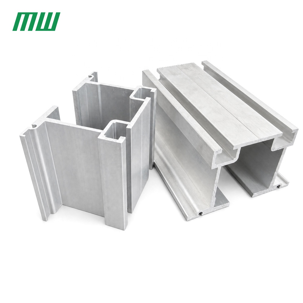 Project voor de horeca: Aluminium scheidingswand, geëxtrudeerd aluminium profiel, vouwdeur voor lobby en gang.