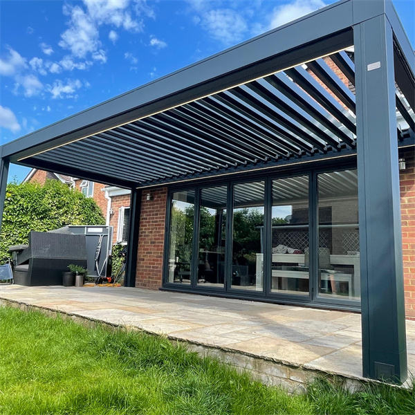 Moderne gemotoriseerde bioklimatische aluminium terraspergola, tuinpaviljoen, automatisch intrekbaar lamellendak, waterdicht en sterk.