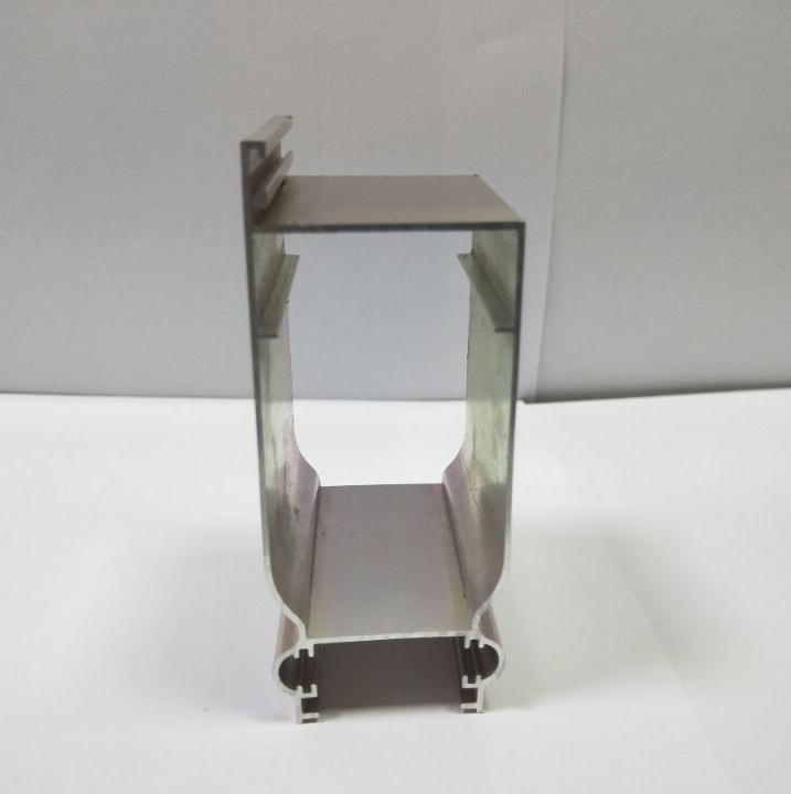 Aluminium profiel voor deurkozijn