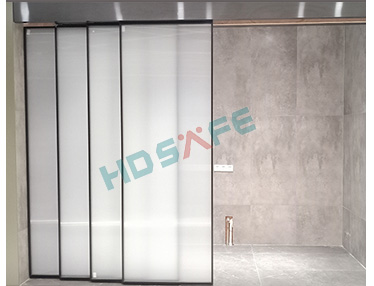 Zwart aluminium schuifdeurprofiel
