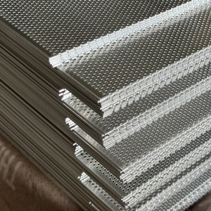 Beveiligingsdeur Australië Beveiligingsscherm Marinekwaliteit Zwart Hoogwaardig geperforeerd aluminium veiligheidsgaas Deurgaasplaat