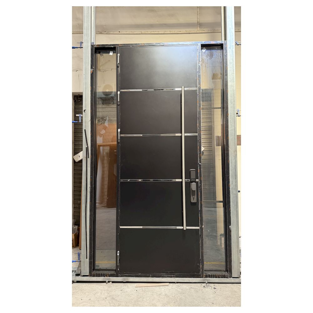 Op maat gemaakte aluminium voordeur, moderne aluminium voordeur, weerbestendige aluminium voordeur voor luxe woningprojecten.