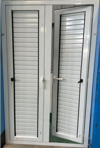 Moderne design stormbestendige metalen raamluiken, nieuwe aluminium lamellen jaloezieën, buitenluiken, deurkozijnen van aluminiumlegering