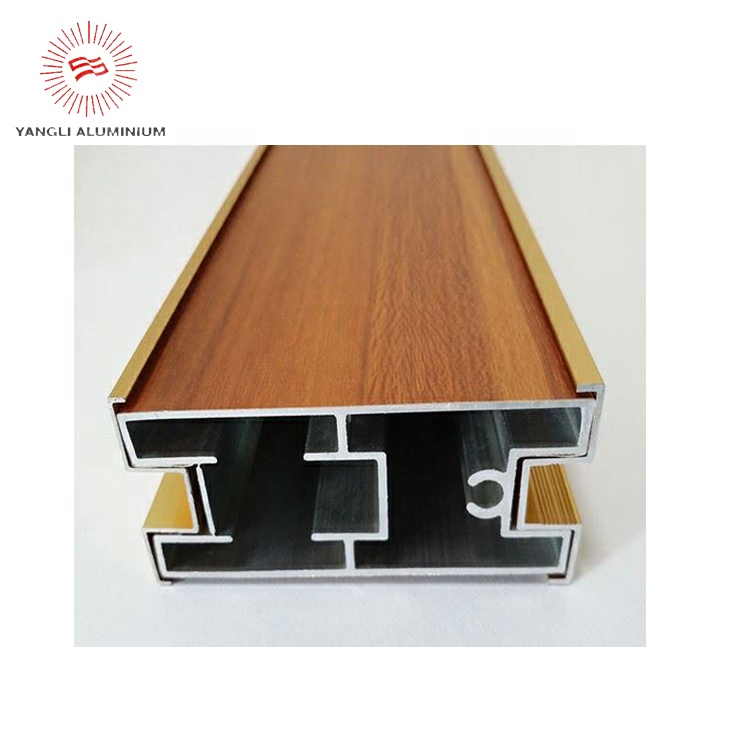 Aluminium deuren en ramen met thermische onderbreking en houtnerfpatroon. Aluminium extrusieprofiel voor ramen en deuren.