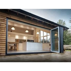 Luxe moderne vouwdeursystemen van aluminiumlegering met dubbel gehard glas, geschikt voor buitengebruik, dubbele vouwdeuren met afgewerkte oppervlakte, op maat gemaakt voor villa's.