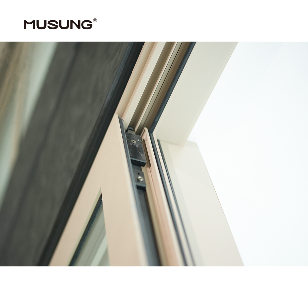 Buitenzijde: Orkaanbestendig, Geluidsisolerend, Dubbelwandig gehard glas, Aluminium met Thermische Onderbreking, Buitenbalkon, Terras, Schuiframen