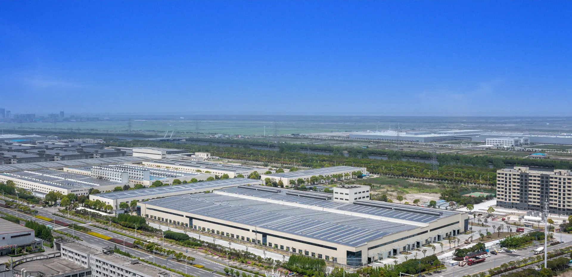 Guangdong Dejiyoupin Doors and Windows Co., Ltd. Productiefaciliteit