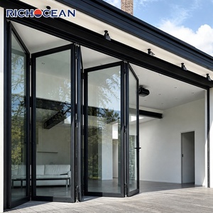 Minimalistische orkaanbestendige aluminium vouwdeuren driedubbel glas