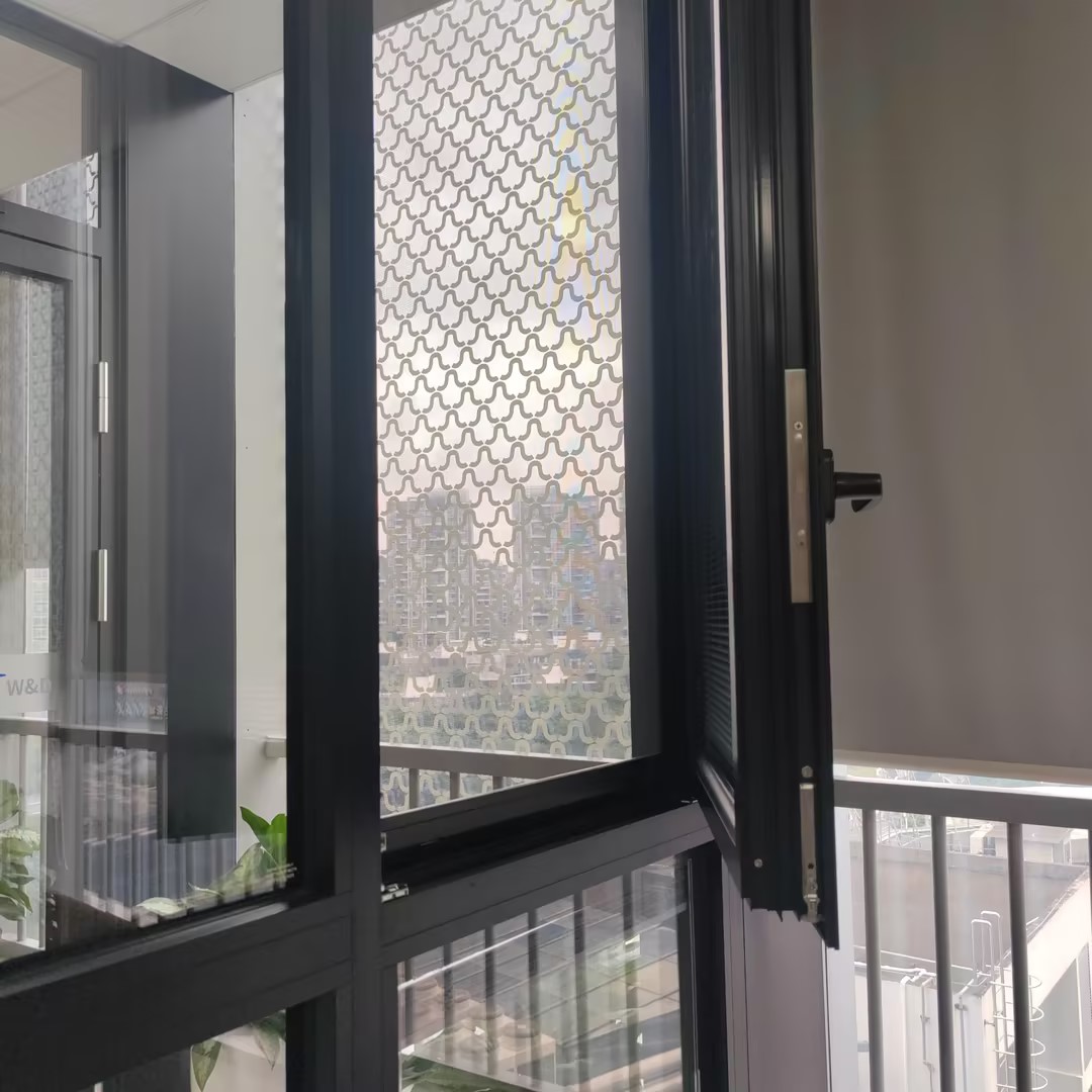 AMJ Orkaanbestendig Aluminium Raam Energiezuinig NFRC CSA AS2047 Glas Draai-kiepraam Dubbelglas Aluminium Raam