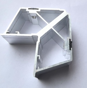 Deur- en raamaccessoires: aluminium hoekverbindingen