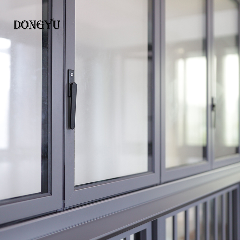 Hoogwaardige, op maat gemaakte, energiezuinige aluminium vouwramen met wasrek voor op een terras