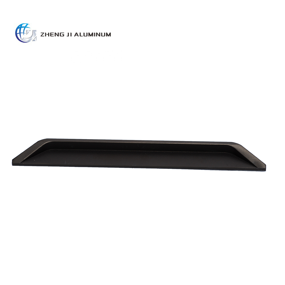 Hoogwaardige aluminium meubelaccessoires: zilverkleurige en zwart geanodiseerde aluminium kastgrepen voor keukenlades, dressoirs en kasten.